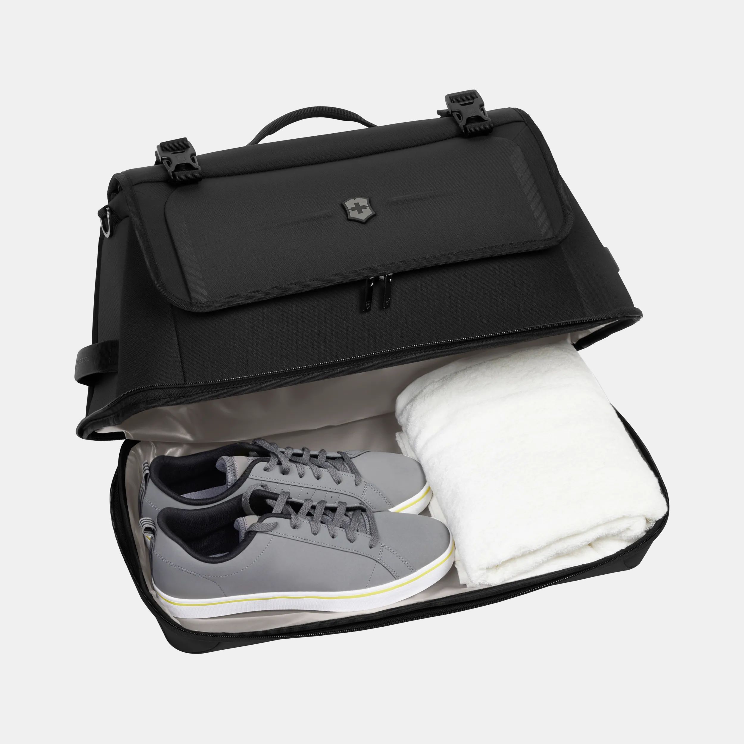 Victorinox duffel 2025