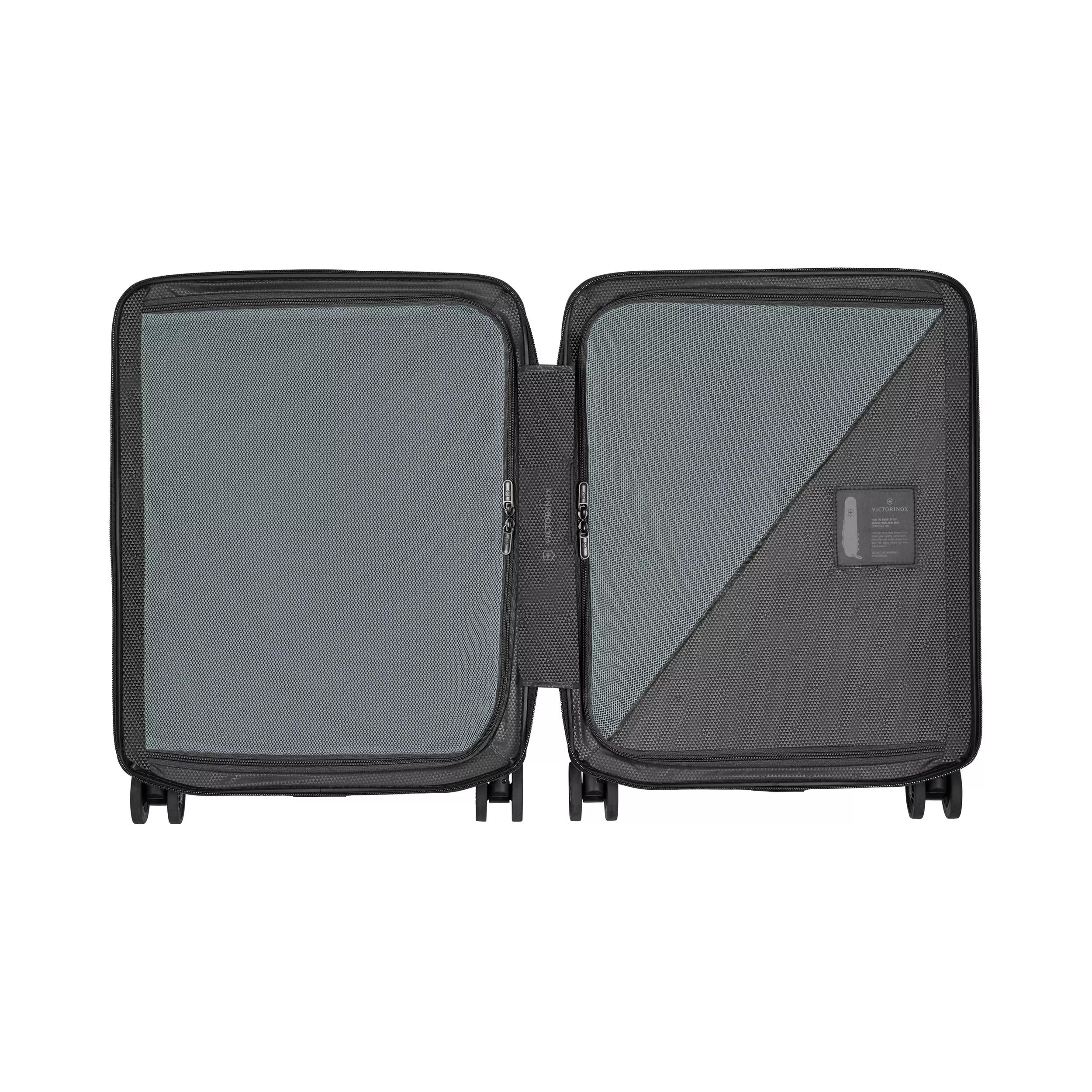 Airox Frequent Flyer Plus Hardside Carry-On-612505