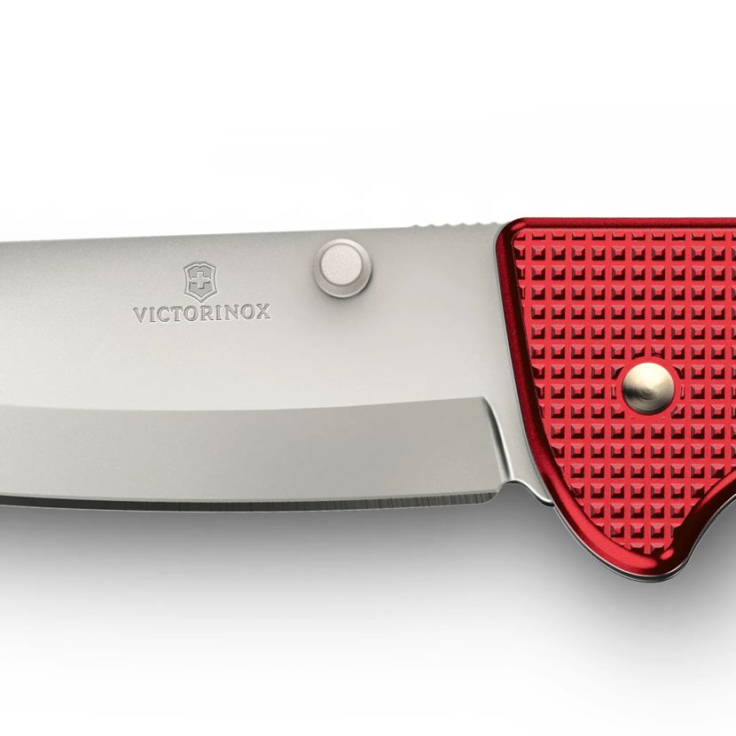 Victorinox best sale alox red