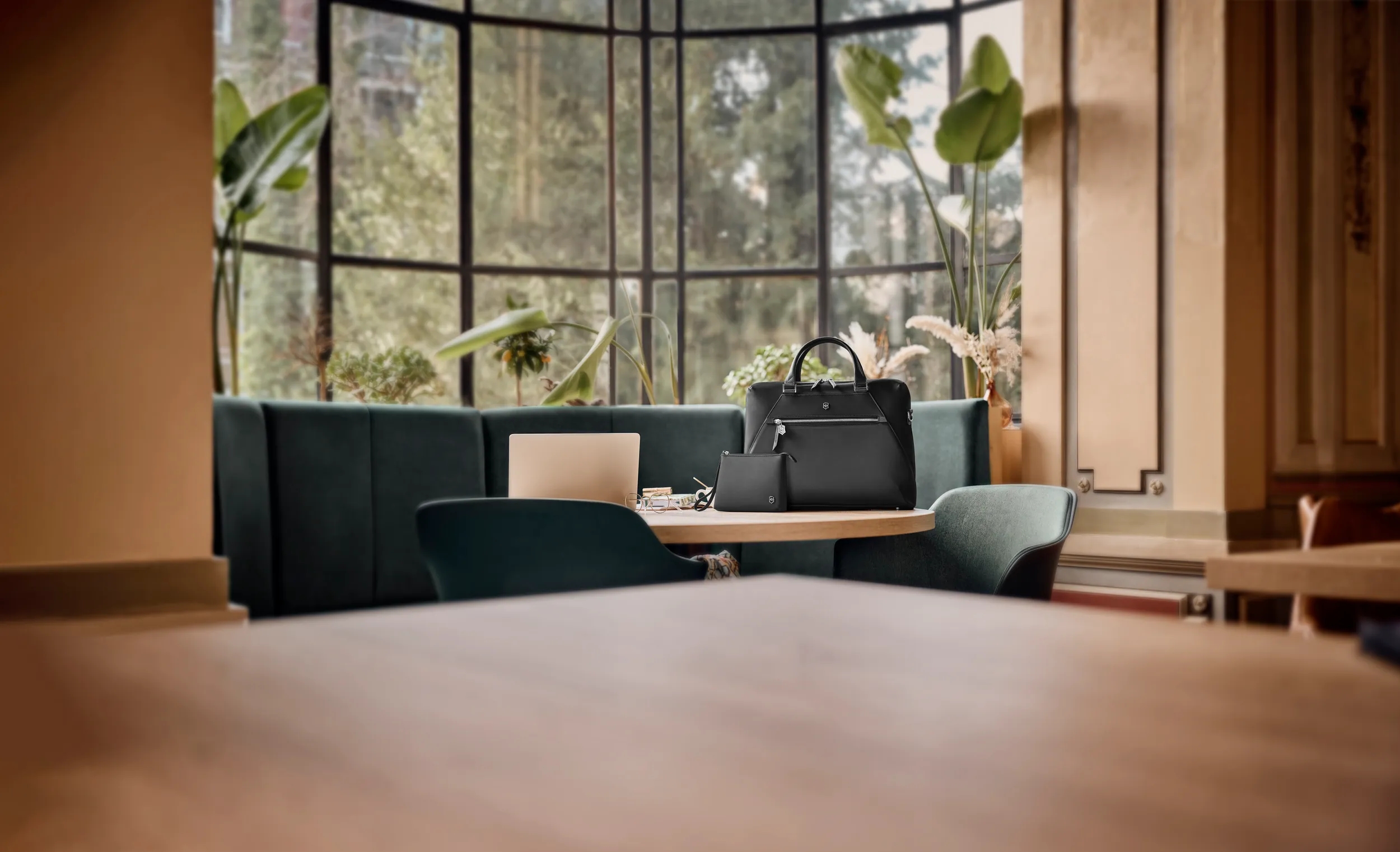 TRG_Briefcases-hero-banner-image