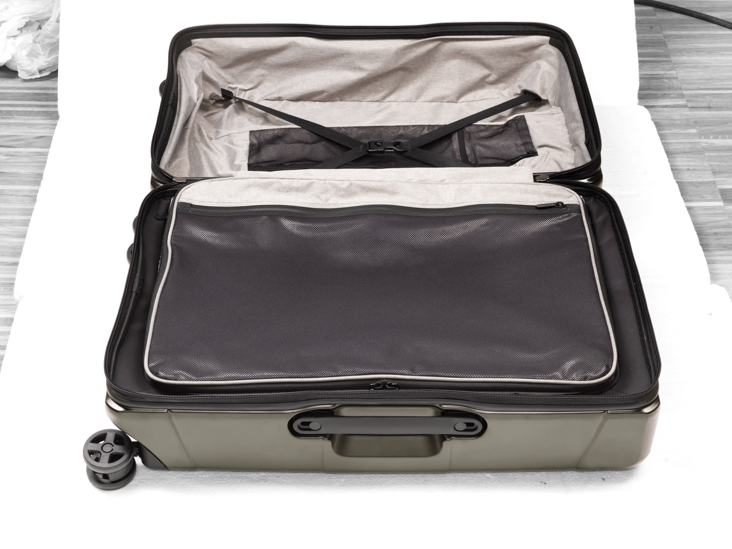 Lexicon Hardside Global Carry-On - 602104