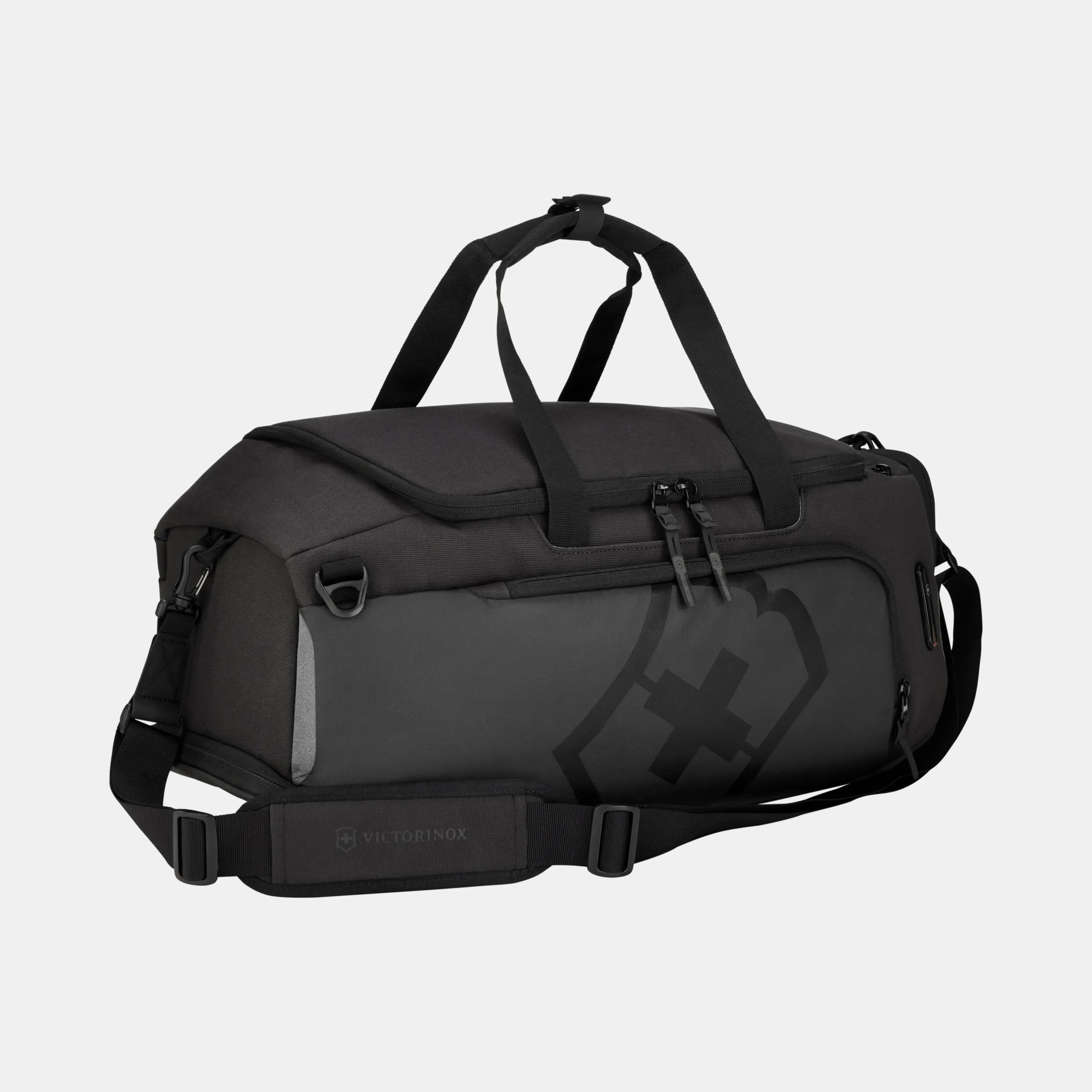 Victorinox Touring 2.0 Travel 2in1 Duffel in black 612124