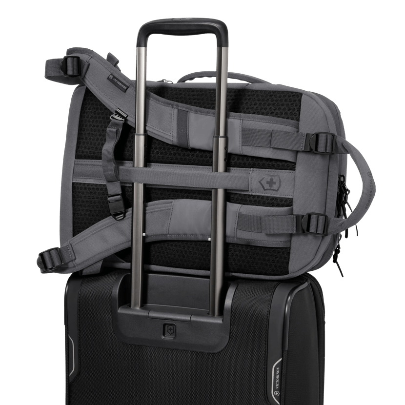 Victorinox best sale camera bag