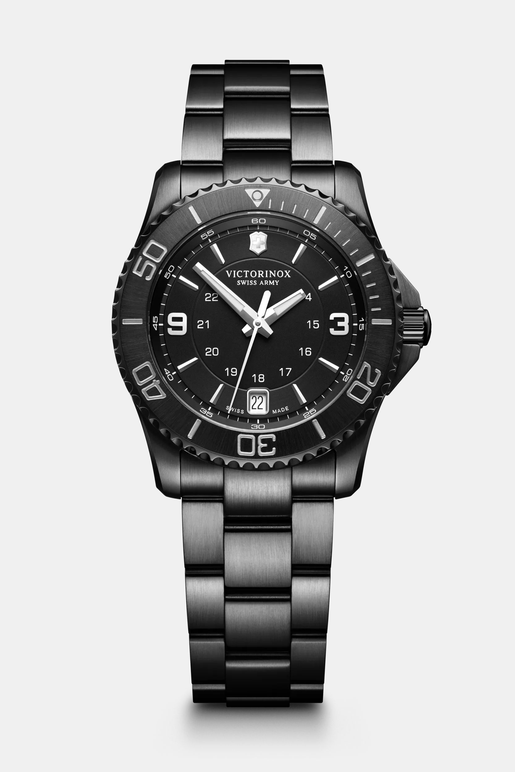Victorinox Maverick Small Black Edition in Maverick Small