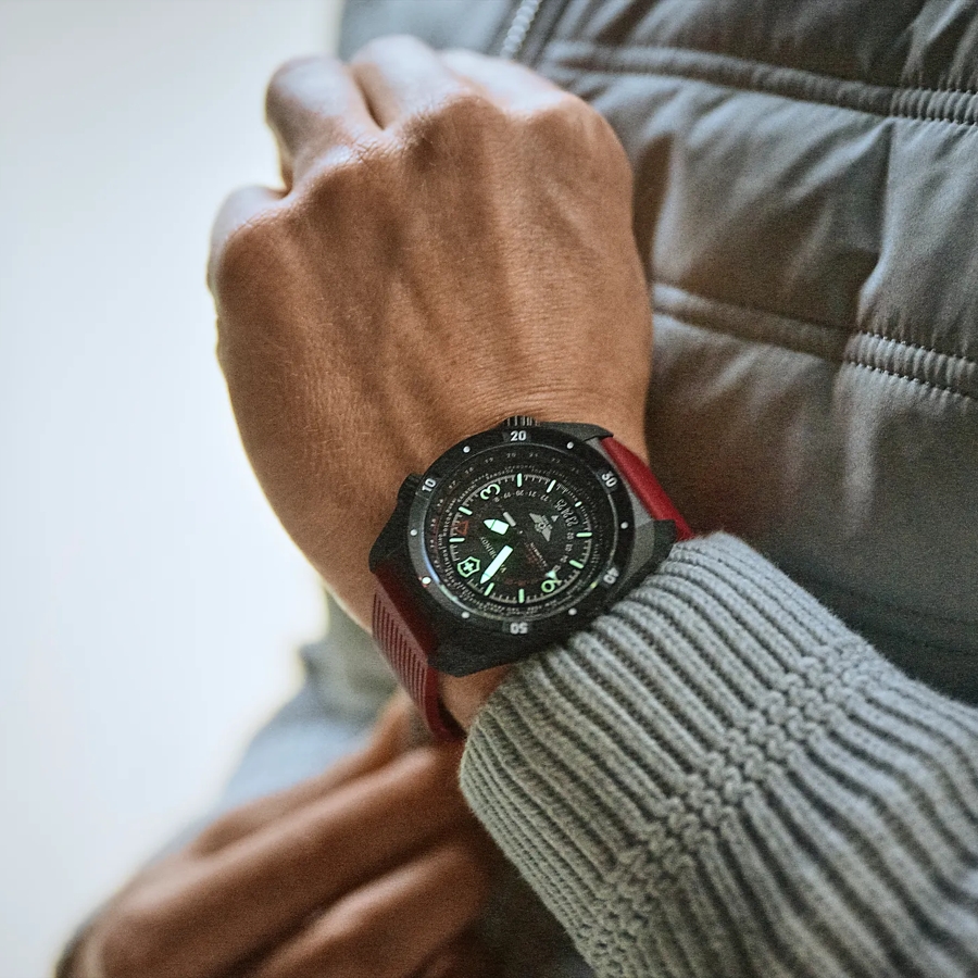 Victorinox Air Pro 시계