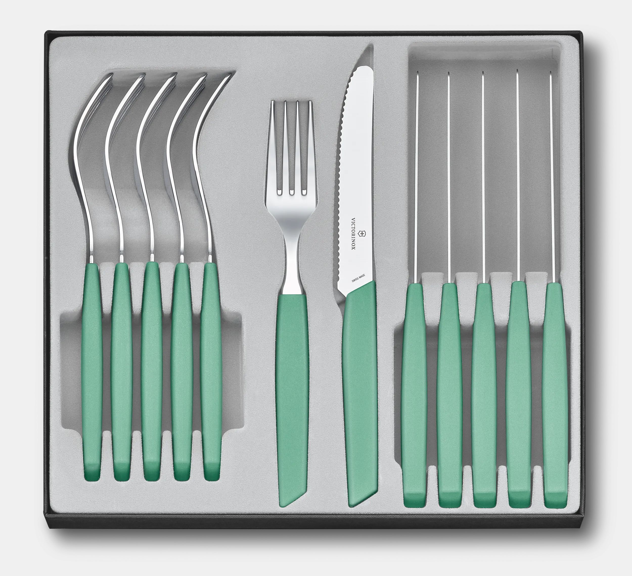 Victorinox Modern Table Set 12 pieces in mint green 6.9096.11W41.12