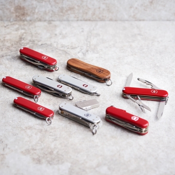 Navaja Suiza Victorinox - Mini Champ Rojo – JC Store - Perú