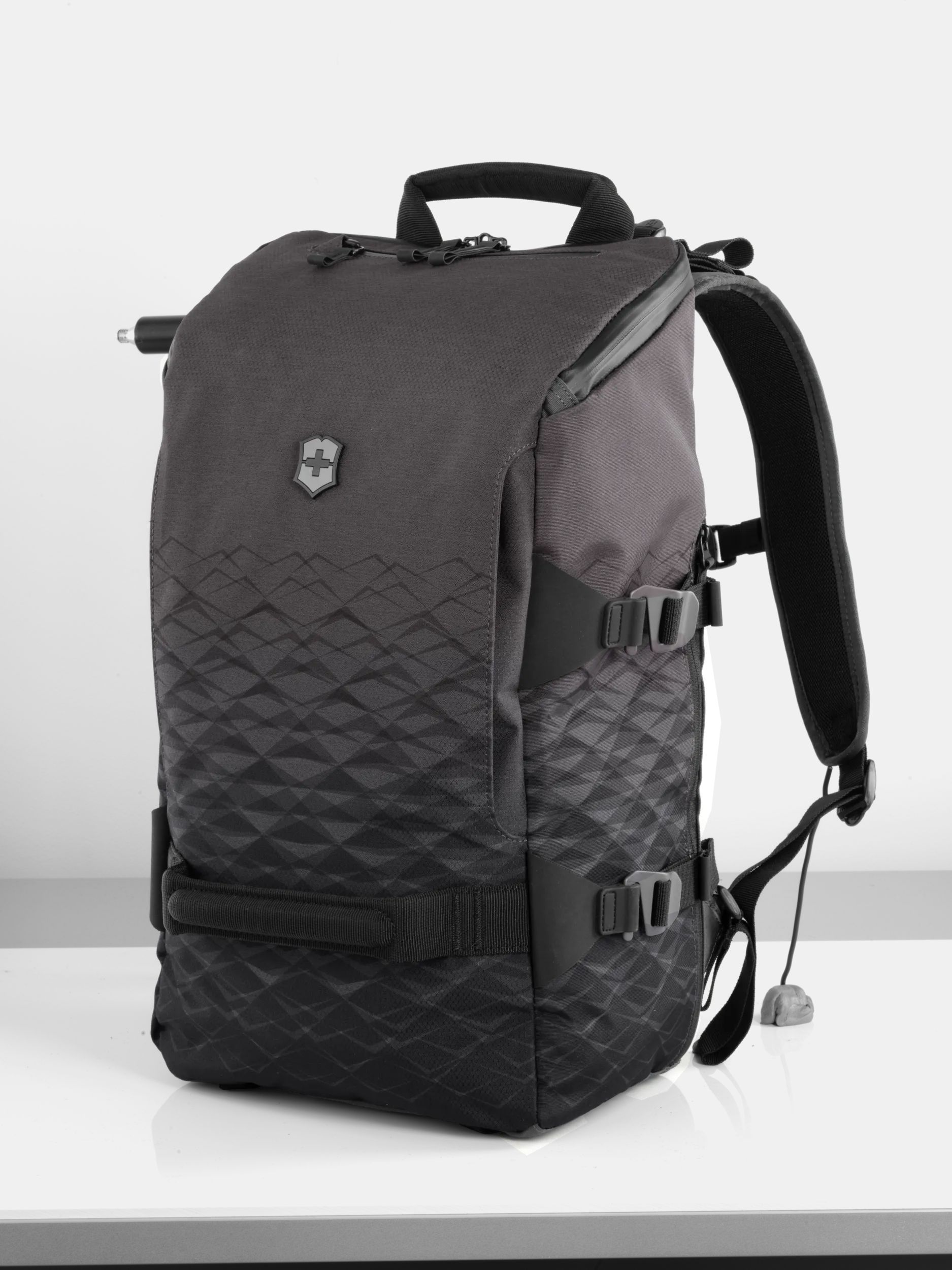 Victorinox vx touring backpack outlet