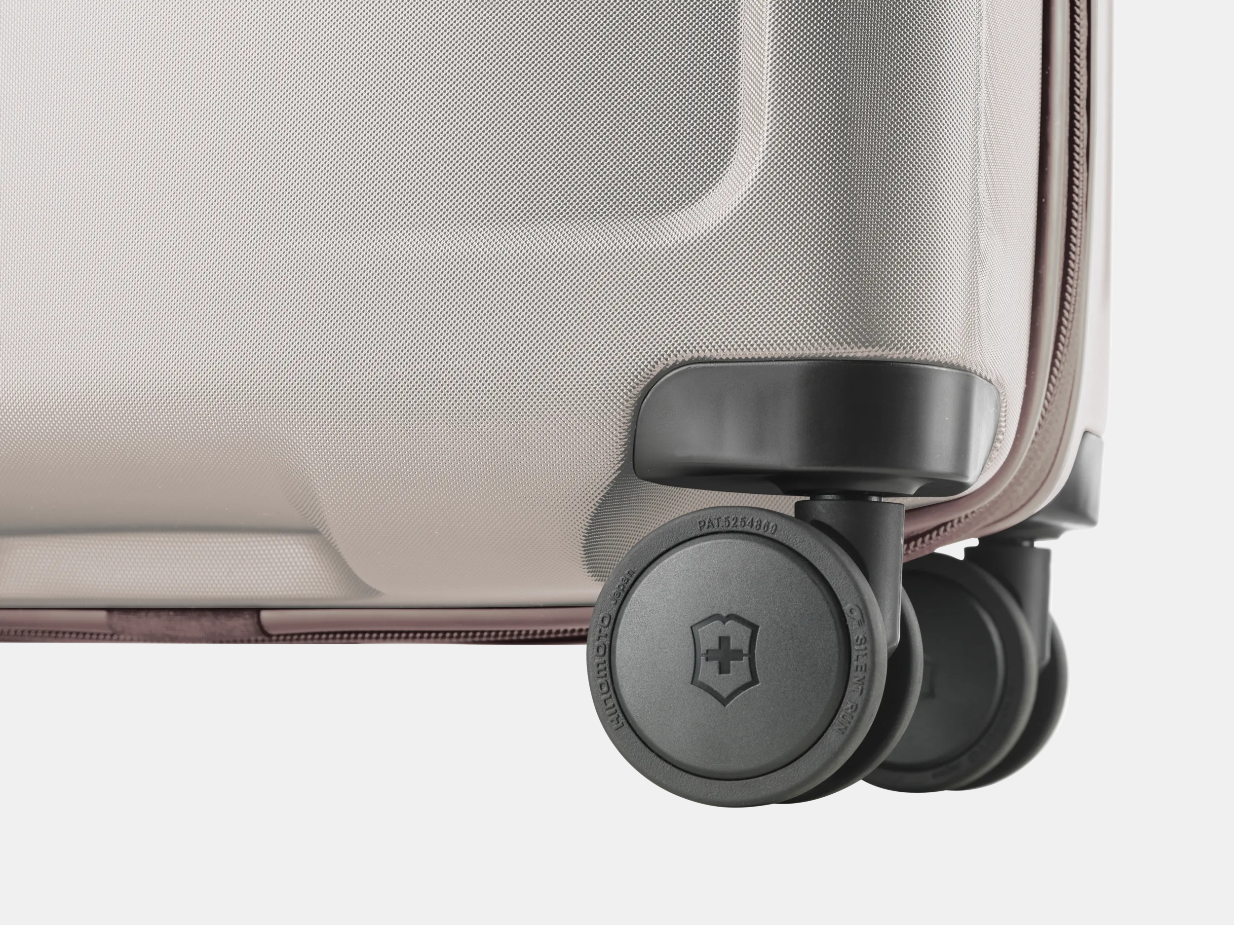 Connex Global Hardside Carry-On - 605661