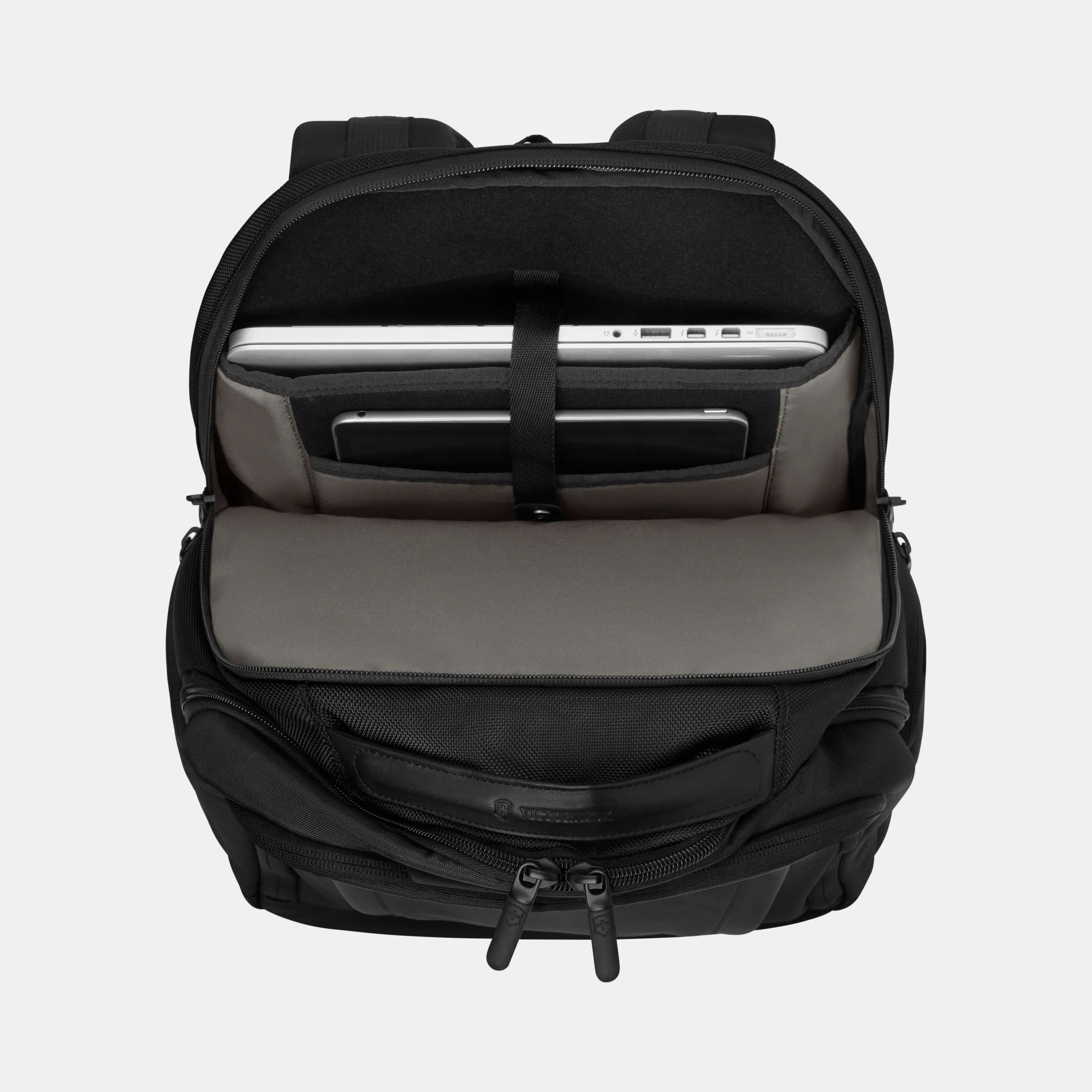 Victorinox Altmont Professional Essentials Laptop Backpack in black 602154