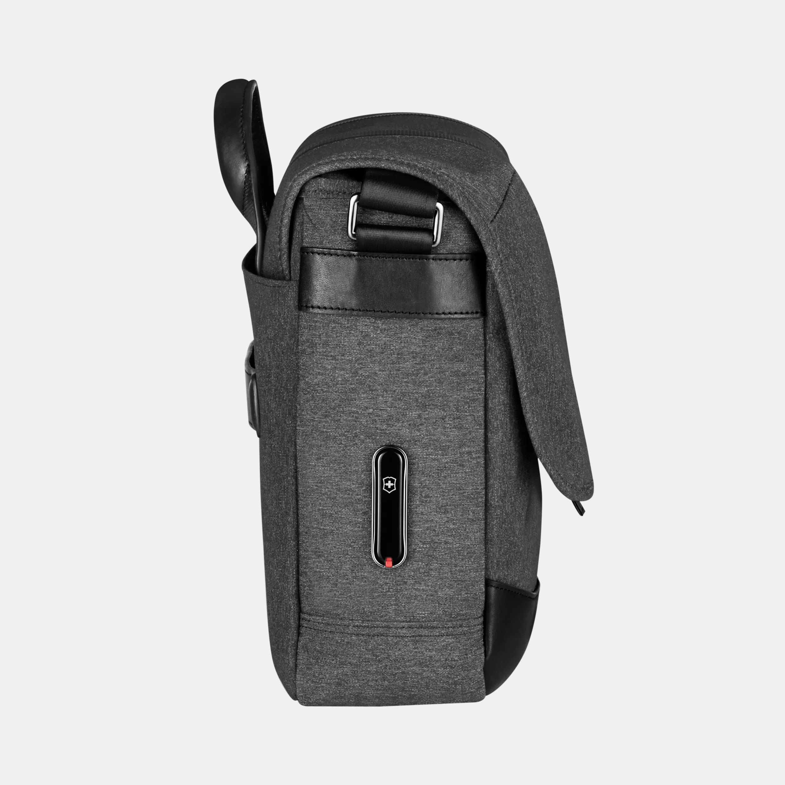 Victorinox messenger new arrivals