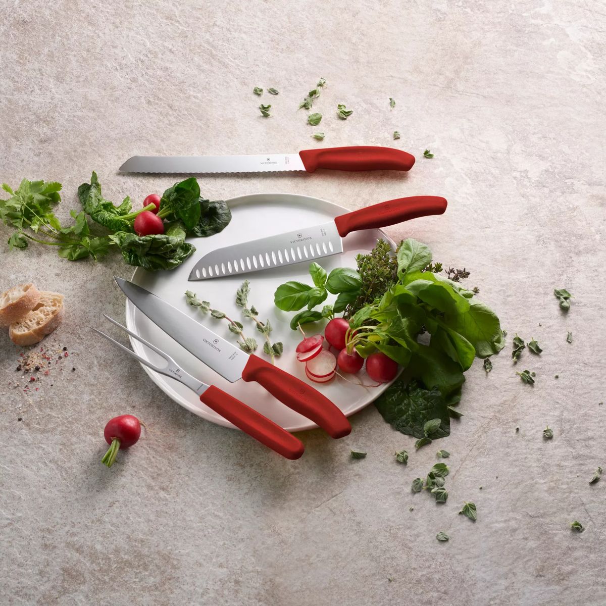 The power of red amongst the kitchen knives