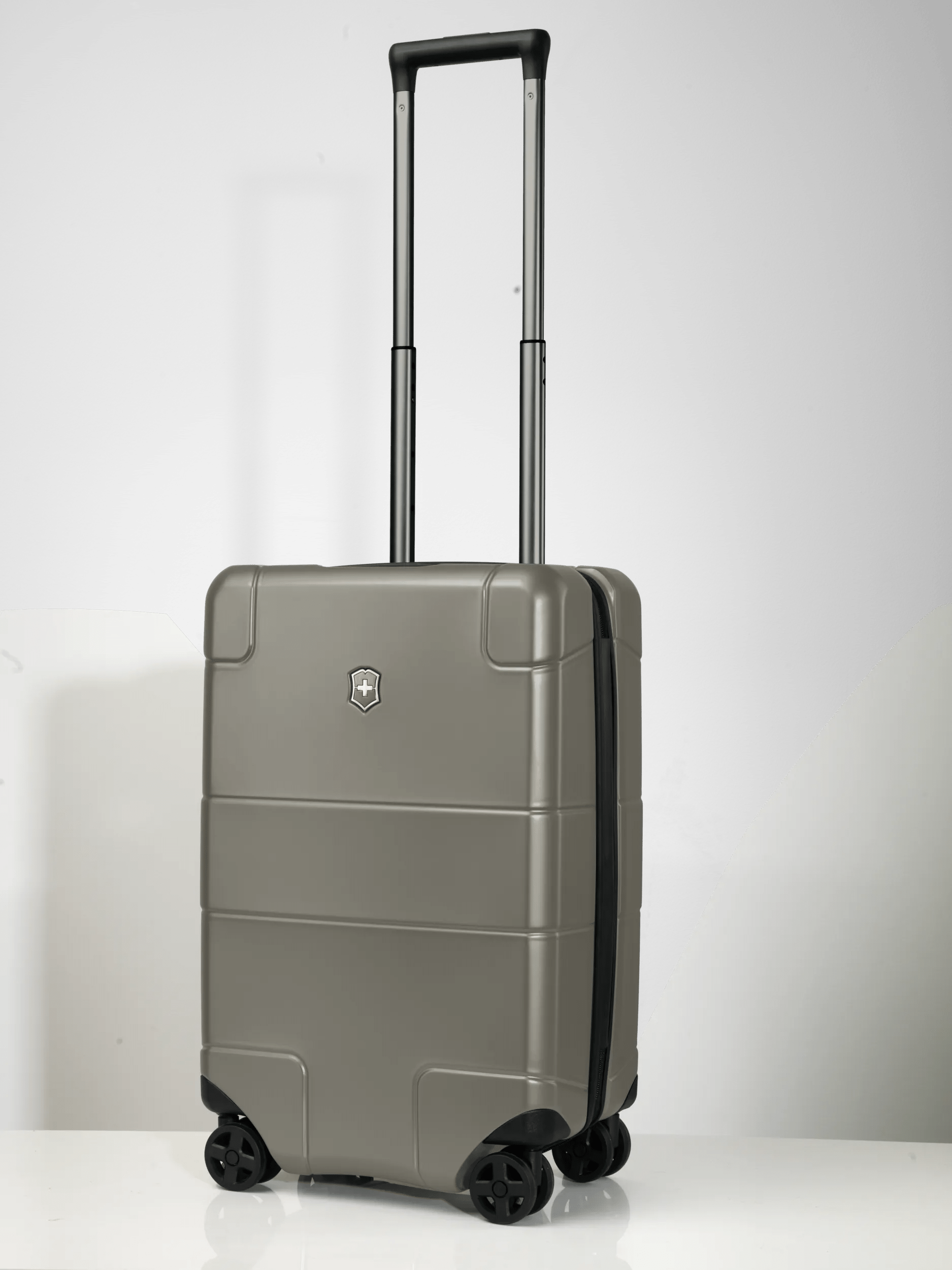 Lexicon Hardside Frequent Flyer Carry-On-602102