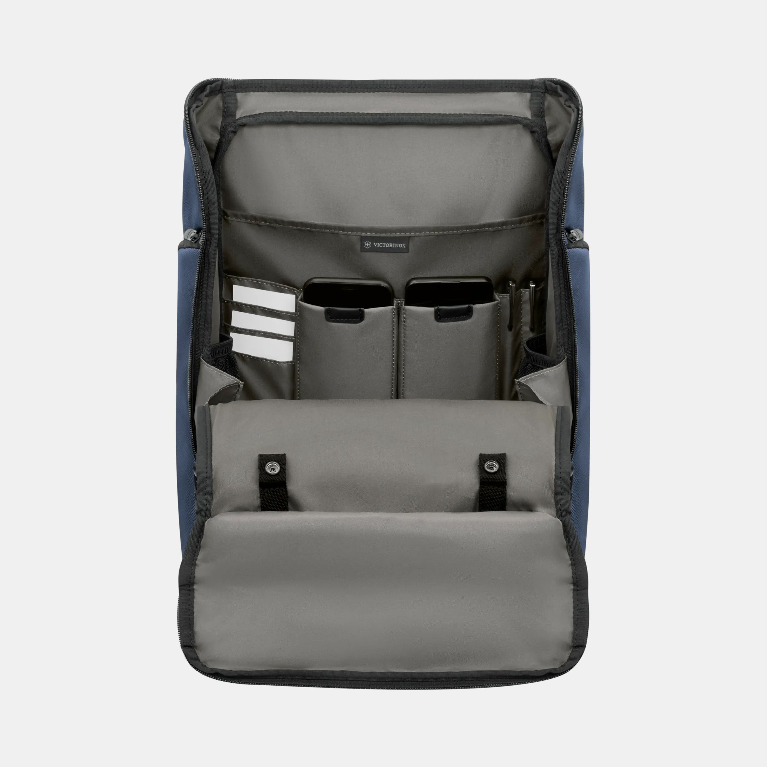 Victorinox altmont fliptop top