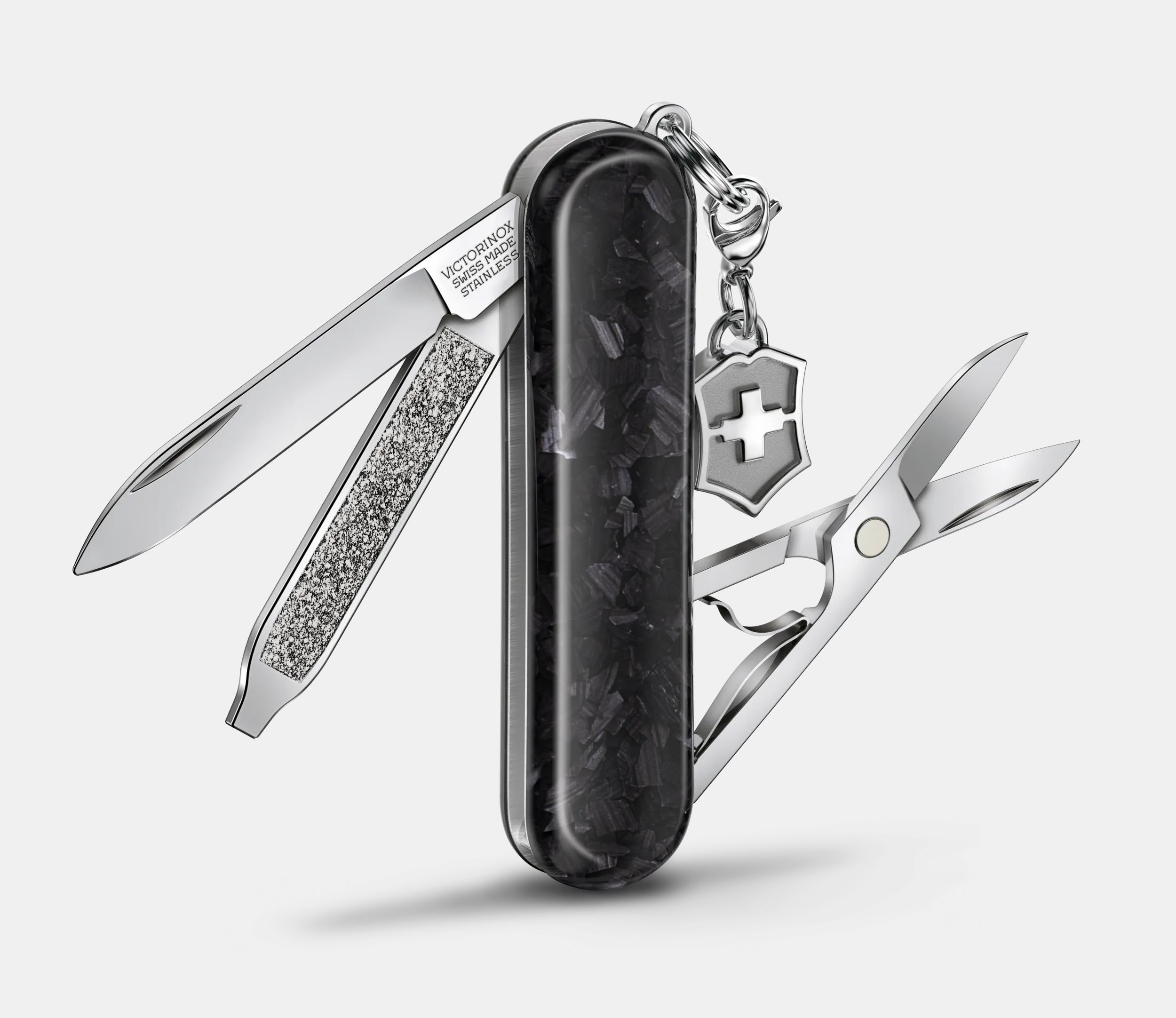 ビッグ割引 Victorinox クラシック SD ブリリアント カーボン カーボン ビクトリノックス