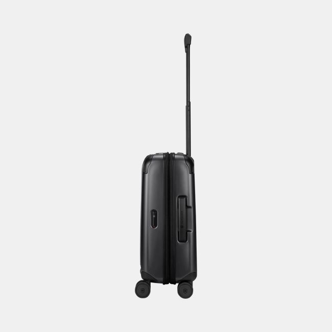 Victorinox Spectra 3.0 Frequent Flyer Plus Carry-On in black Victorinox Spectra 3.0 Frequent Flyer Plus Carry-On in black