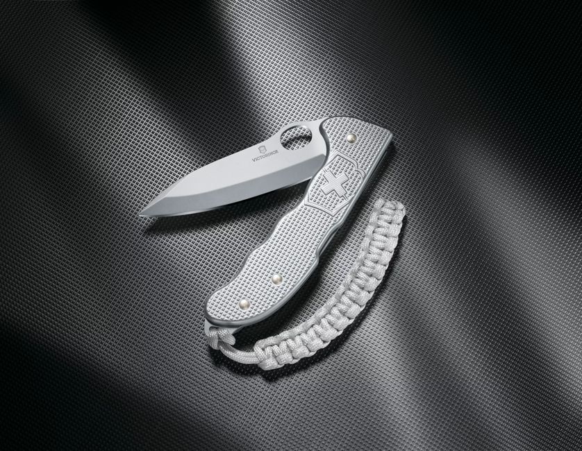 Victorinox Swiss Army Hunter Pro Alox with Paracord, Silver