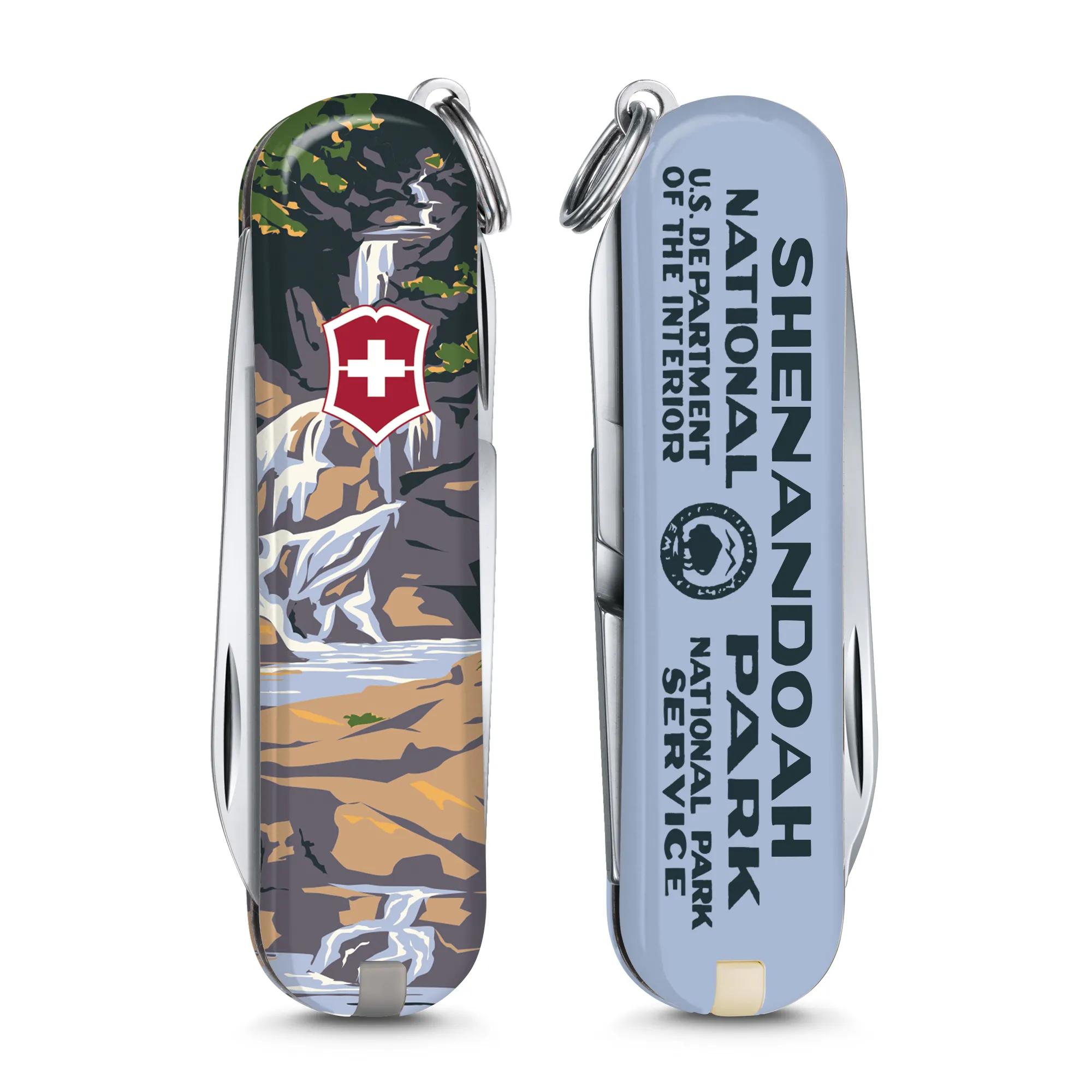 Victorinox Classic Azul - 7 usos - Naka Outdoors - Tienda de escalada