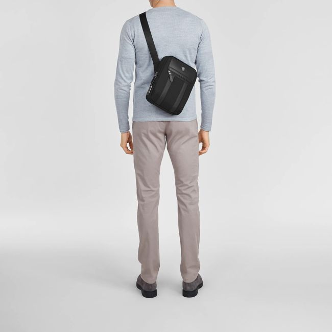 Victorinox Architecture Urban2 Crossbody Bag in Grey / Black Victorinox Architecture Urban2 Crossbody Bag in Grey / Black