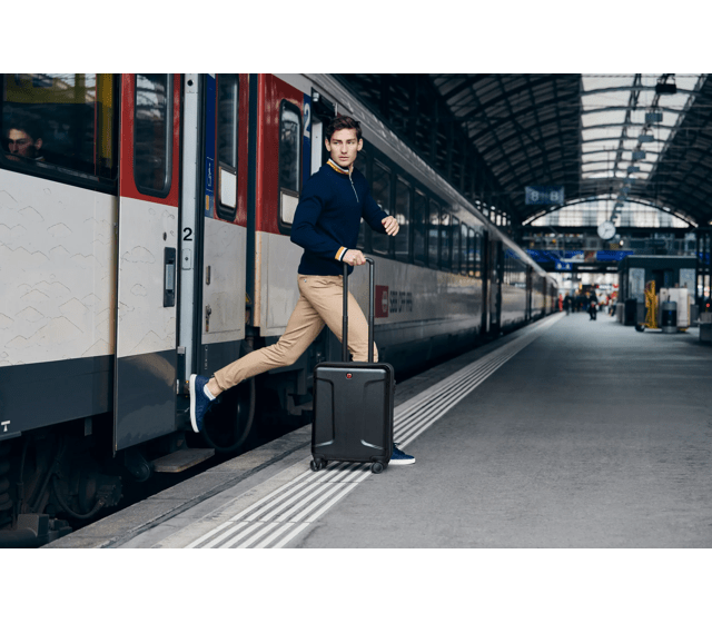 Legacy - DC Carry-On - 610865