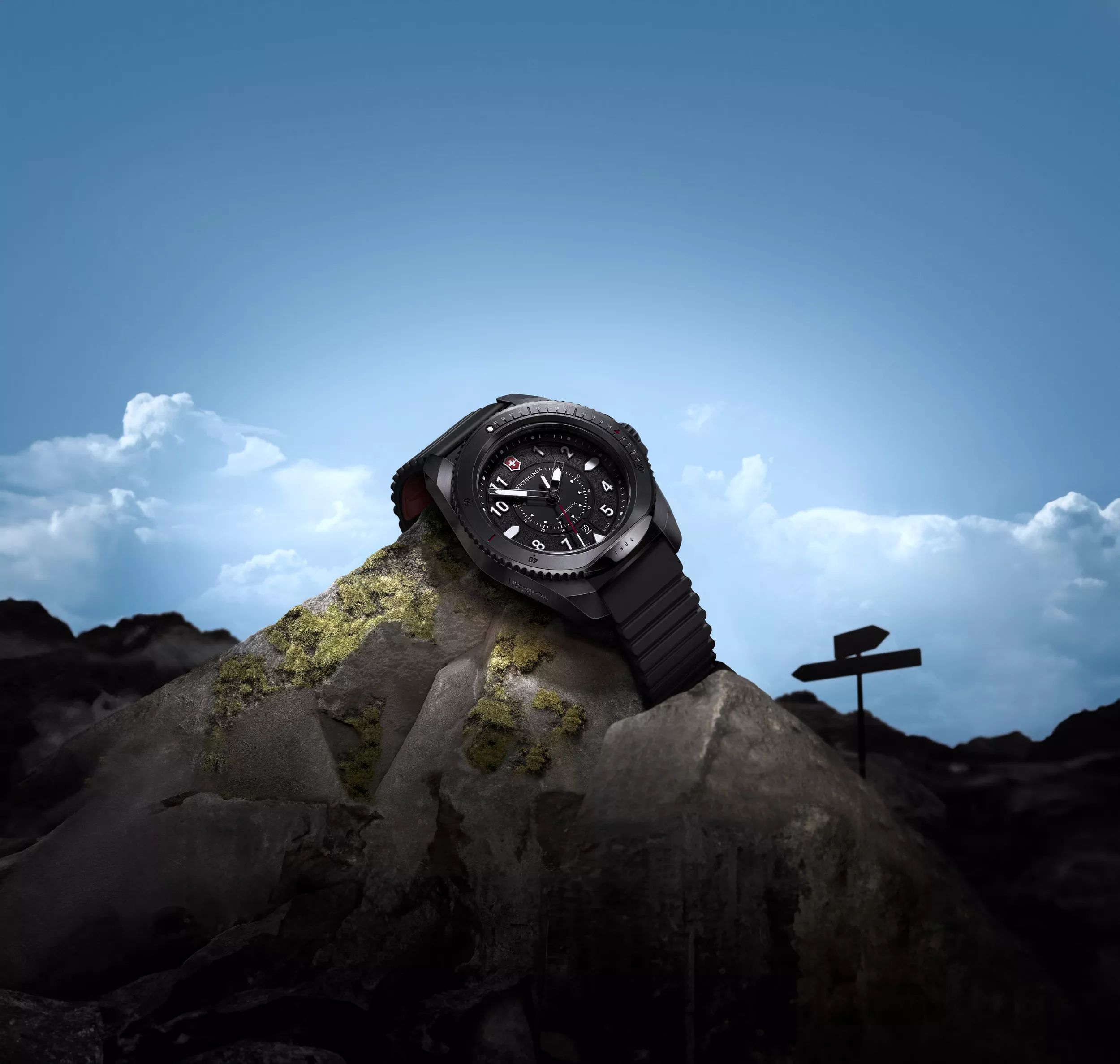 Victorinox I.N.O.X Titanium Quartz watch - 249156