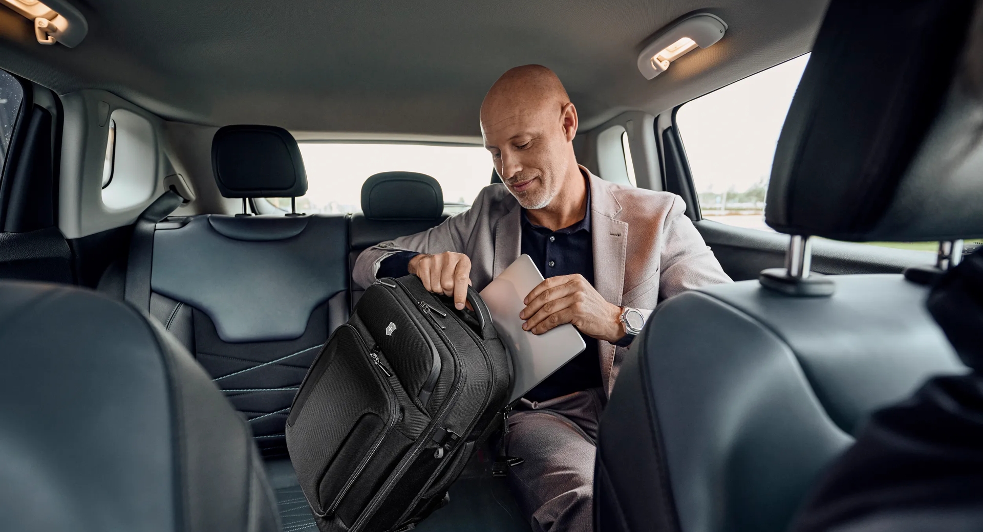 ワークス トラベラー 7.0 ボーディングバッグ