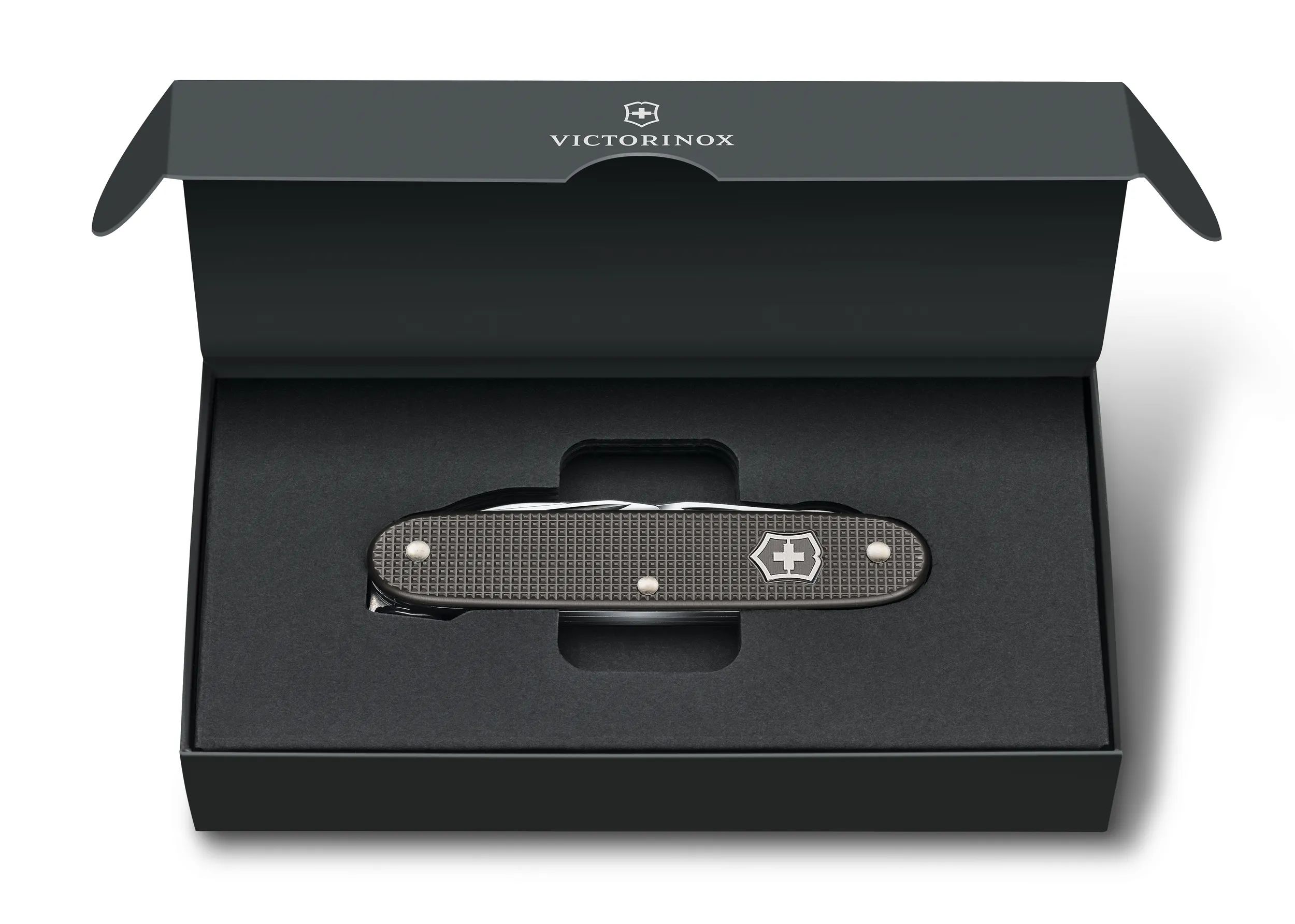 Victorinox Pioneer X Alox Limited Edition 2022 in Thunder