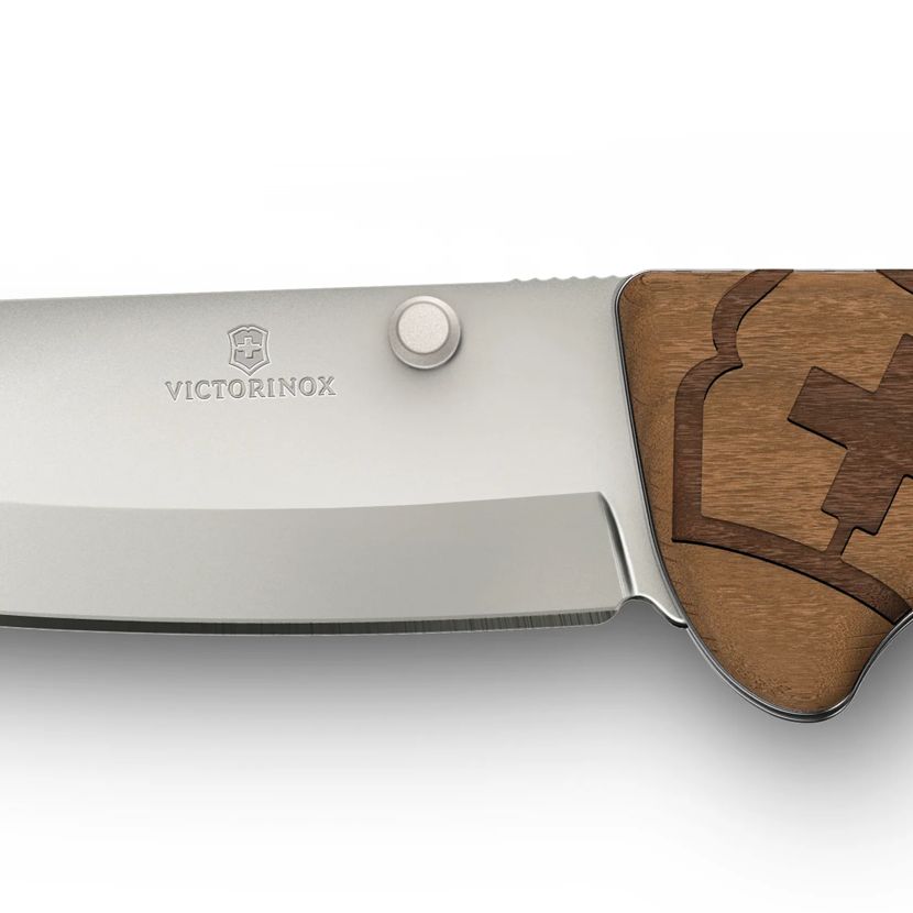 Victorinox hunter clearance wood