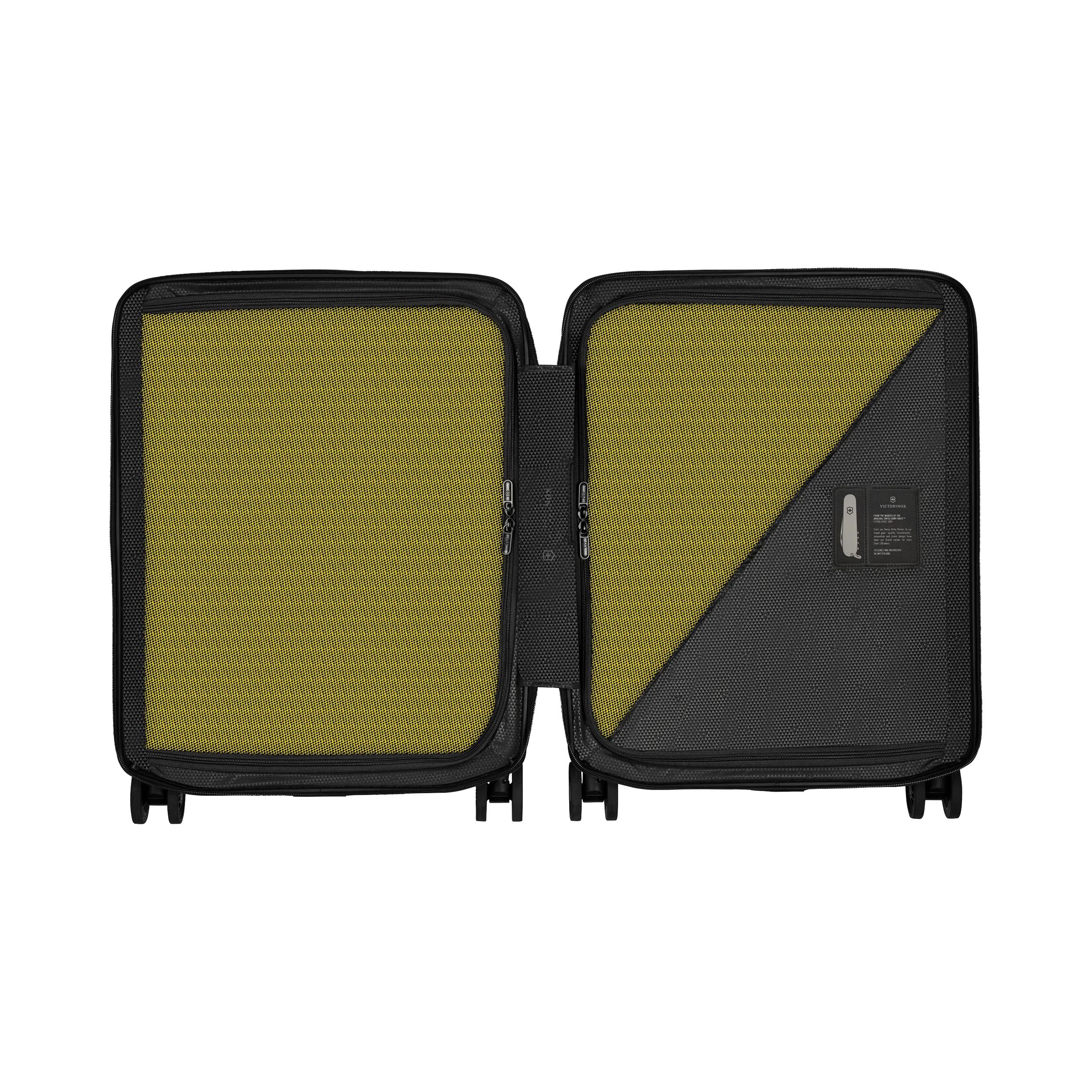 Airox Global Hardside Carry-on-653501