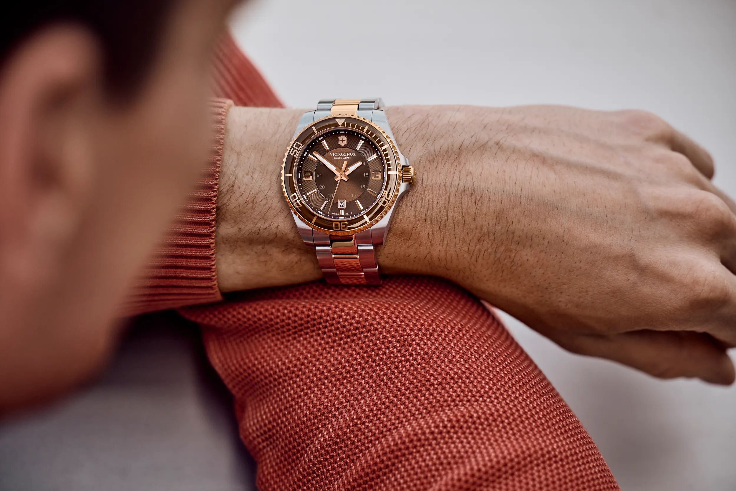 Victorinox maverick gold watch hotsell