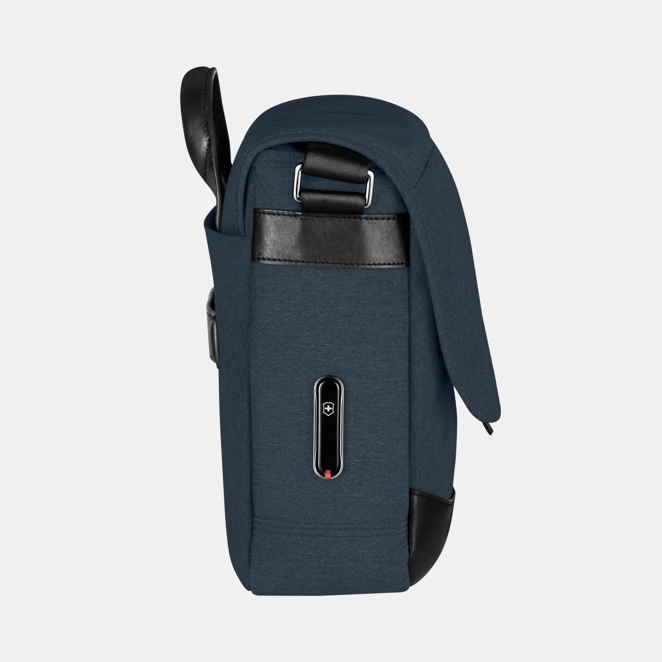 Victorinox Architecture Urban2 Messenger in Blue