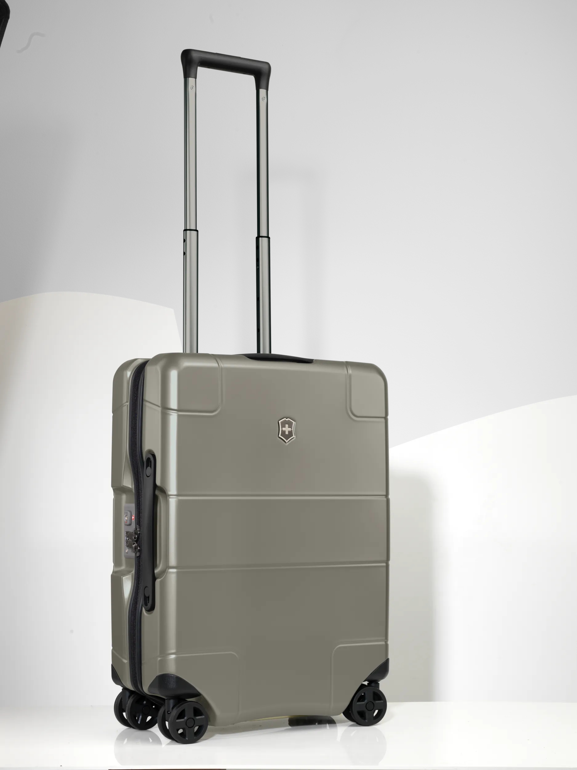 Lexicon Hardside Global Carry-On - 602104