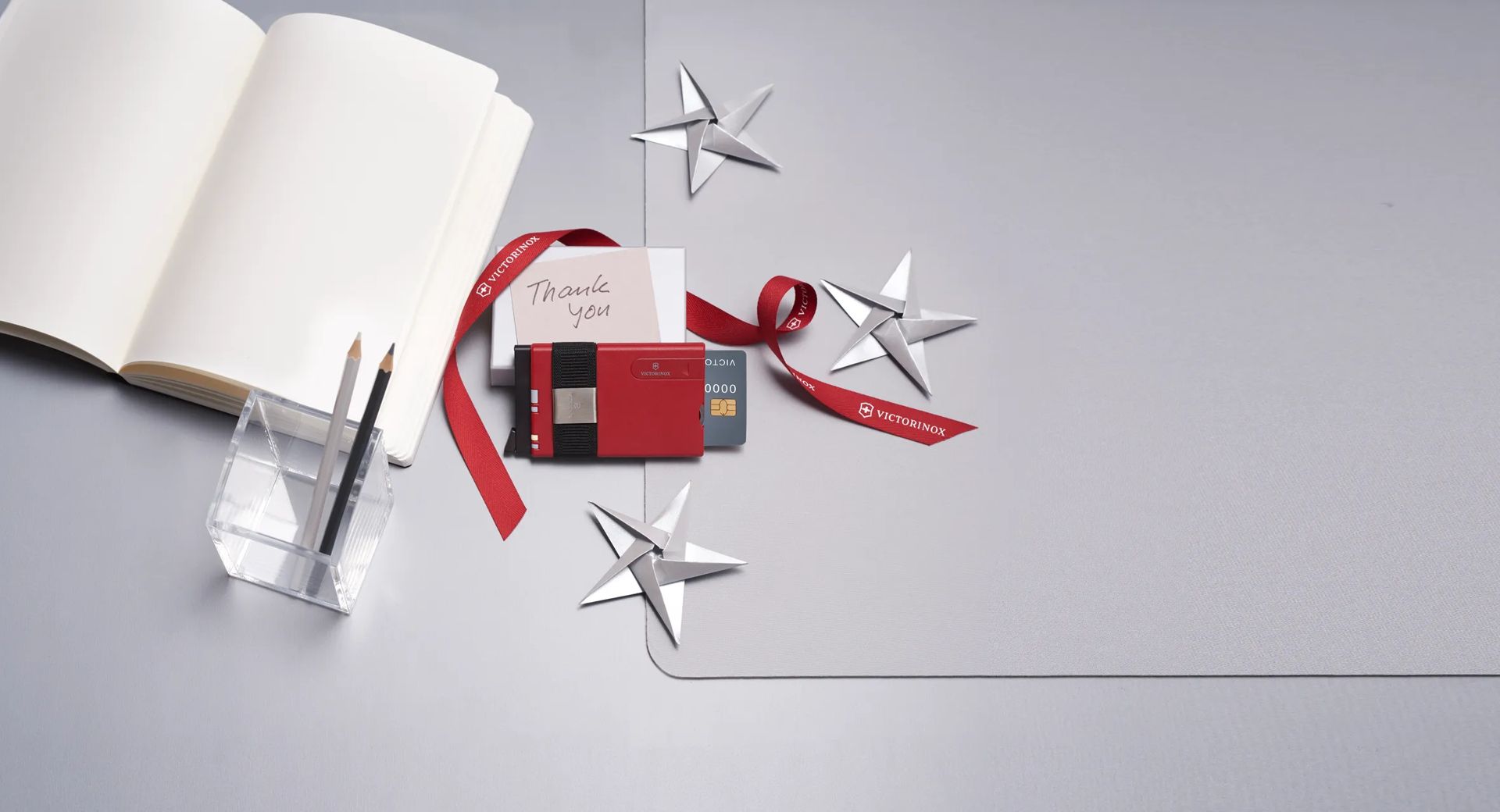 Victorinox y la guía de regalos para esa mujer audaz y clásica