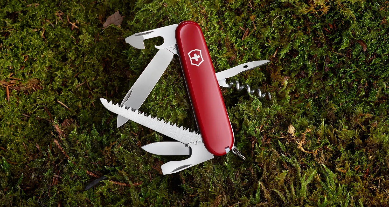 Navaja Victorinox mediana 8 usos Pioneer Alox aluminio grabado -  Ganivetería Roca