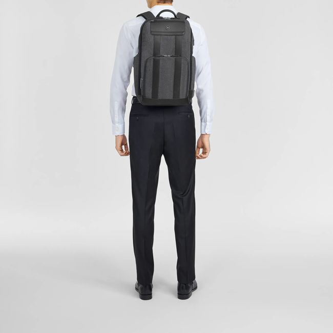 Victorinox アーキテクチャー アーバン2 デラックス バック Victorinox アーキテクチャー アーバン2 デラックス バック