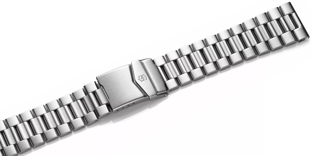 Metal bracelet with clasp-005045