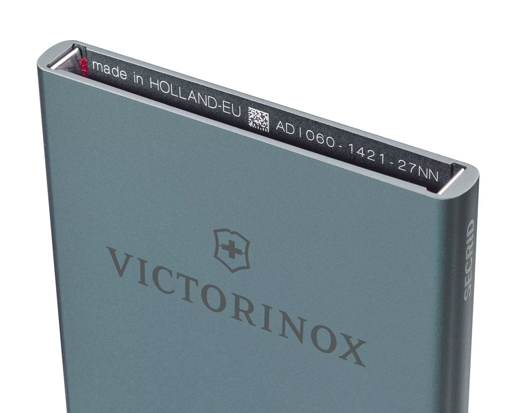 Victorinox アルティウス Secrid エッセンシャル カードウォレット 