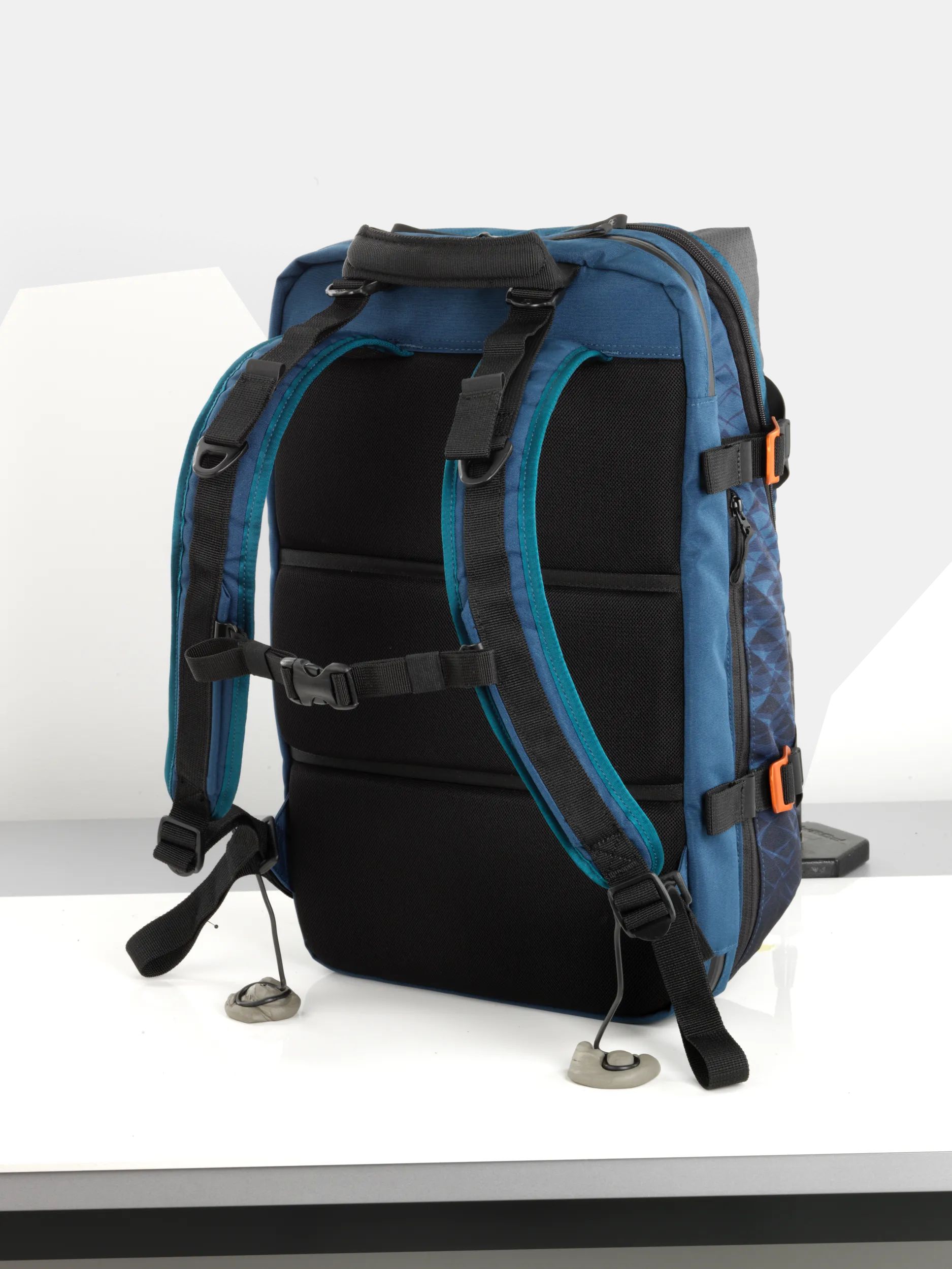 Vx Touring 17 Laptop Backpack