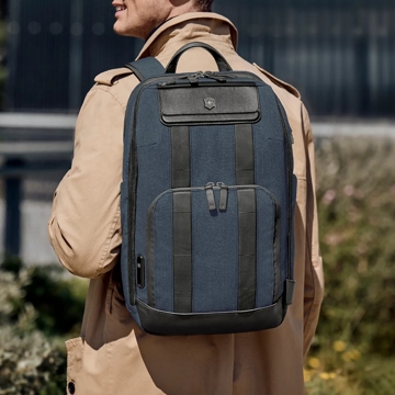 Backpack finder