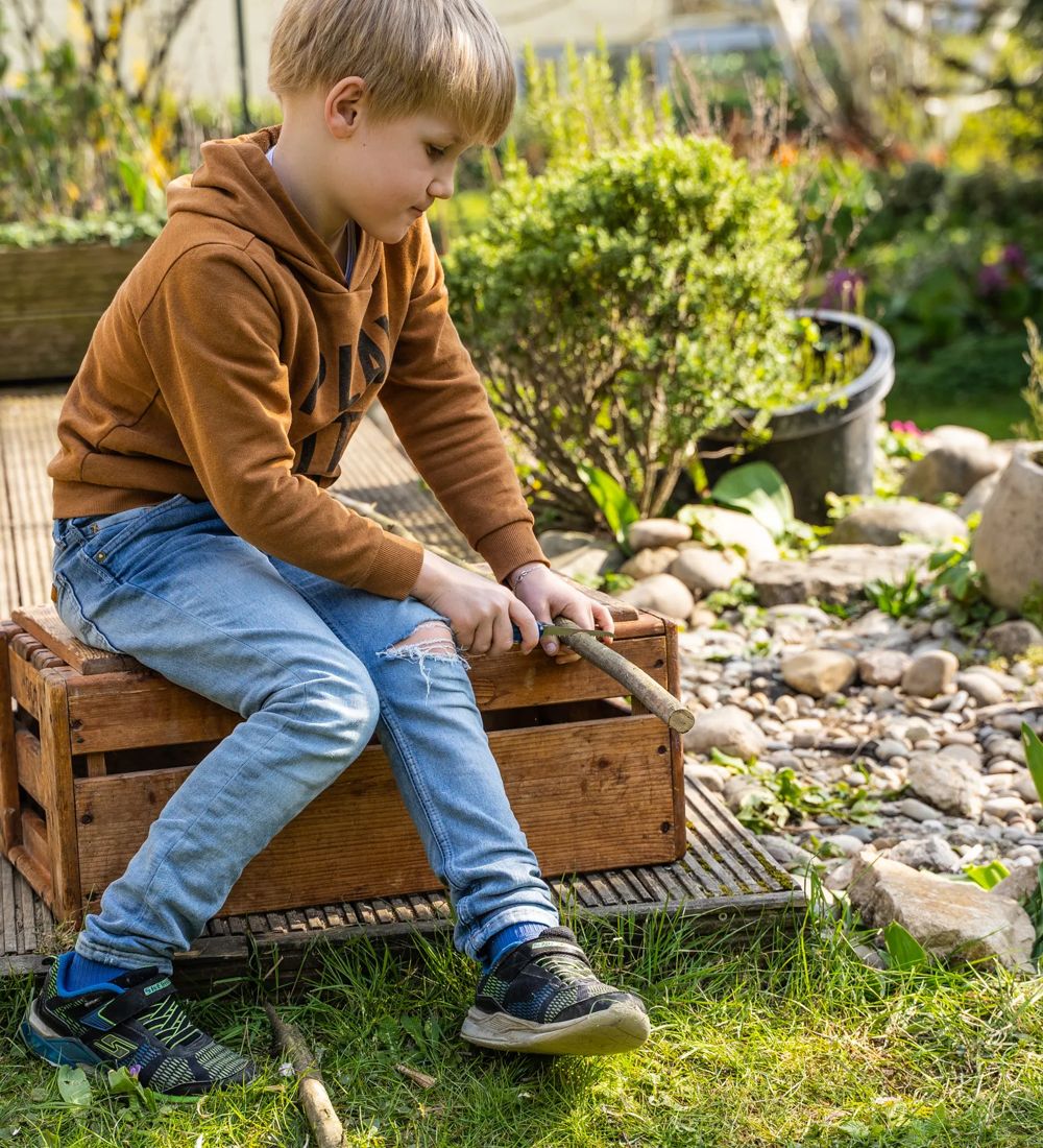 Carving with kids Victorinox United Kingdom