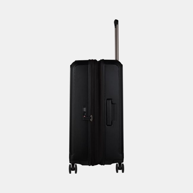 Victorinox Werks Traveler 6.0 Hardside Large Case in black Victorinox Werks Traveler 6.0 Hardside Large Case in black