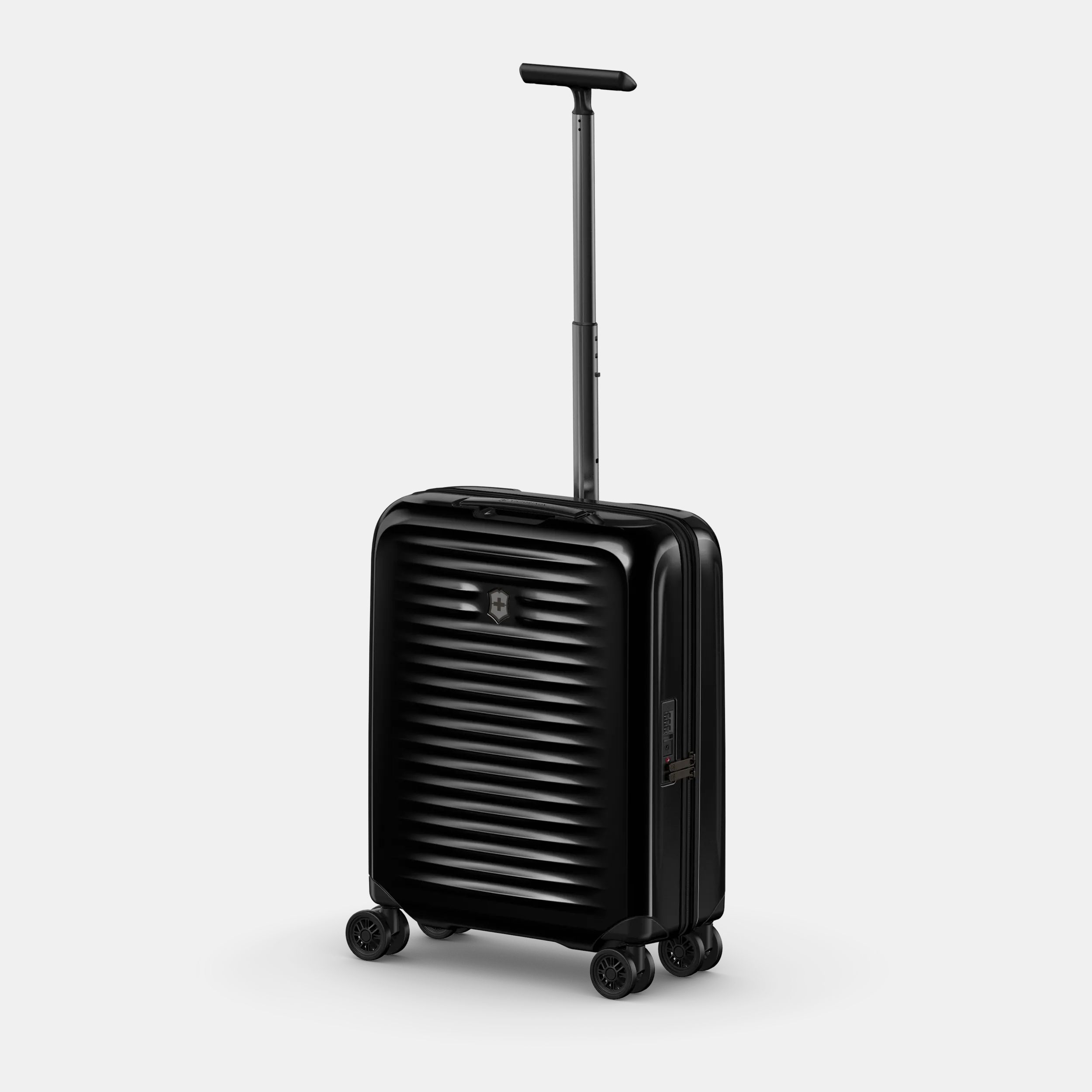 Victorinox Airox Global Hardside Carry on in black 612497