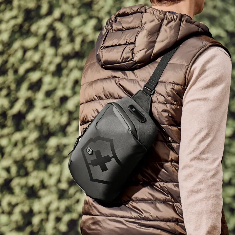 Crossbody & Messenger Bags