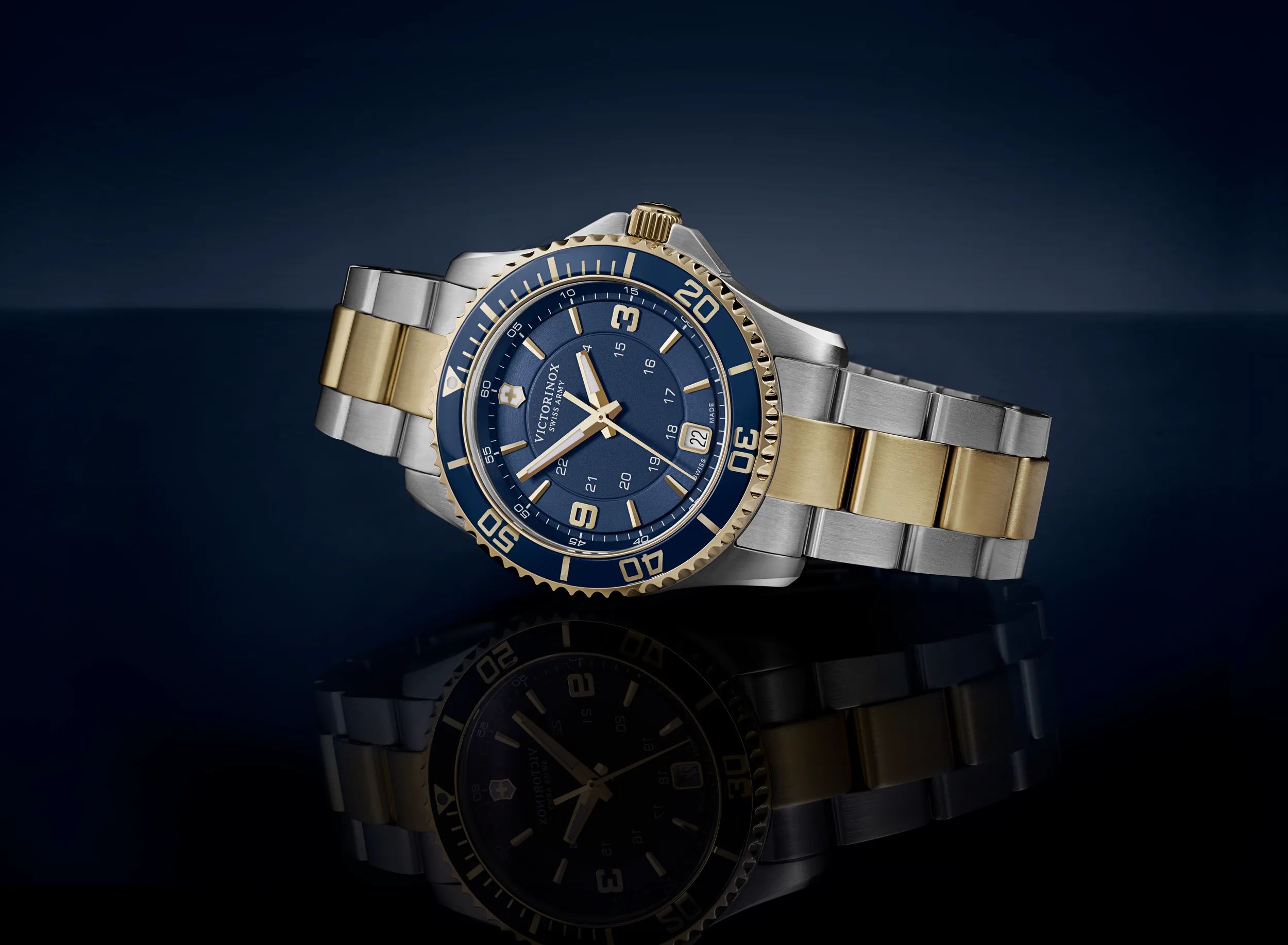 Victorinox maverick small blue outlet