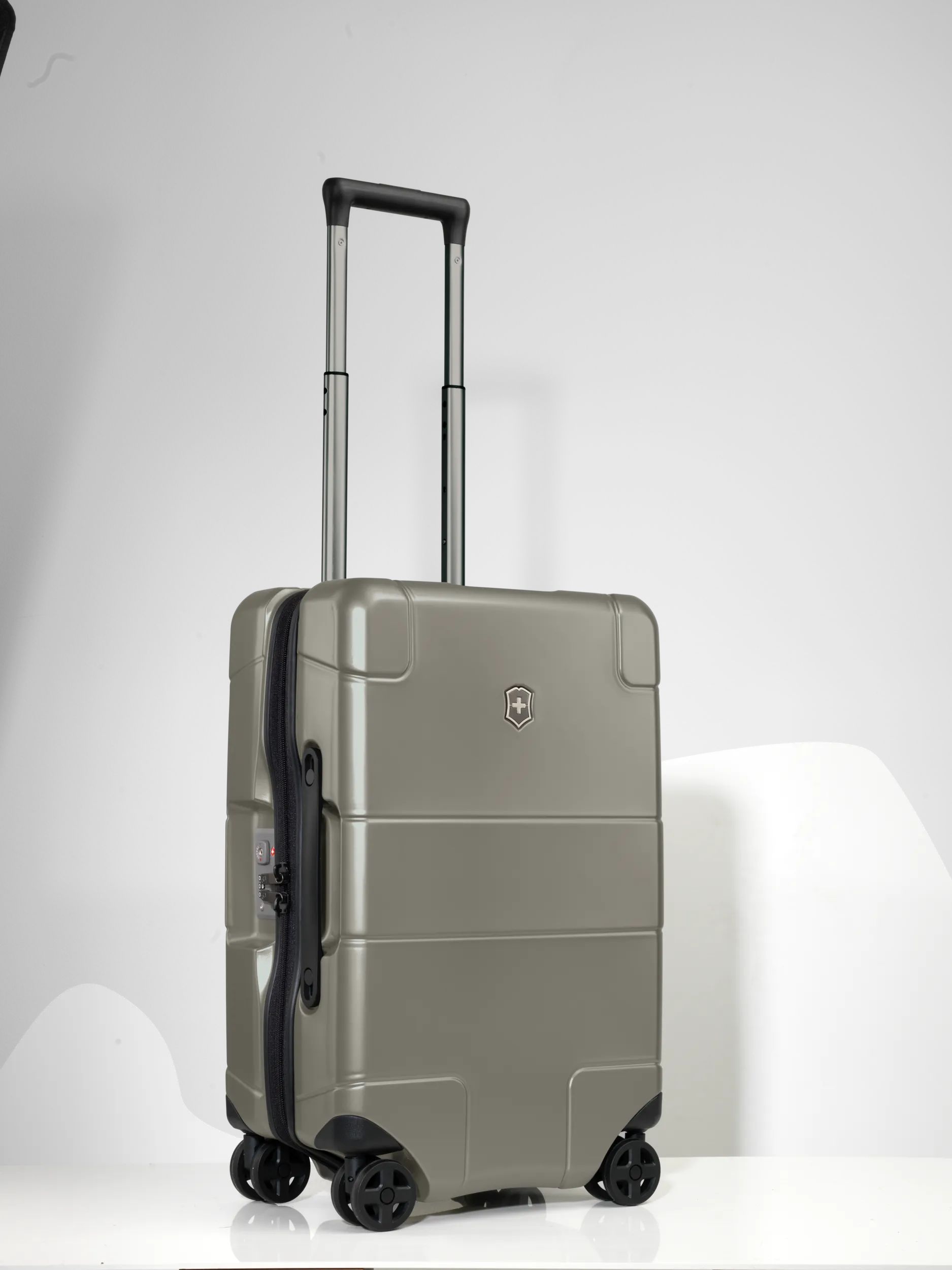 Lexicon Hardside Frequent Flyer Carry On