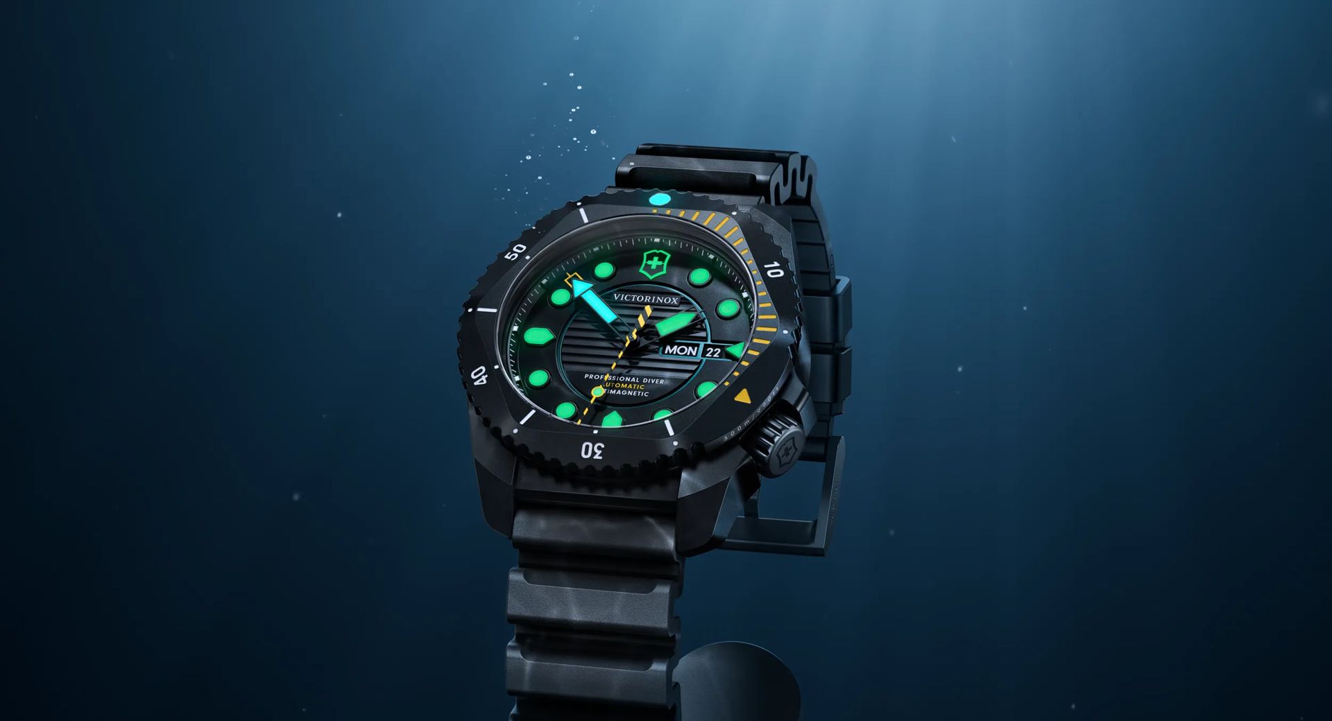 VICTORINOX ヴィクトリノックス ハイテック モッズコート