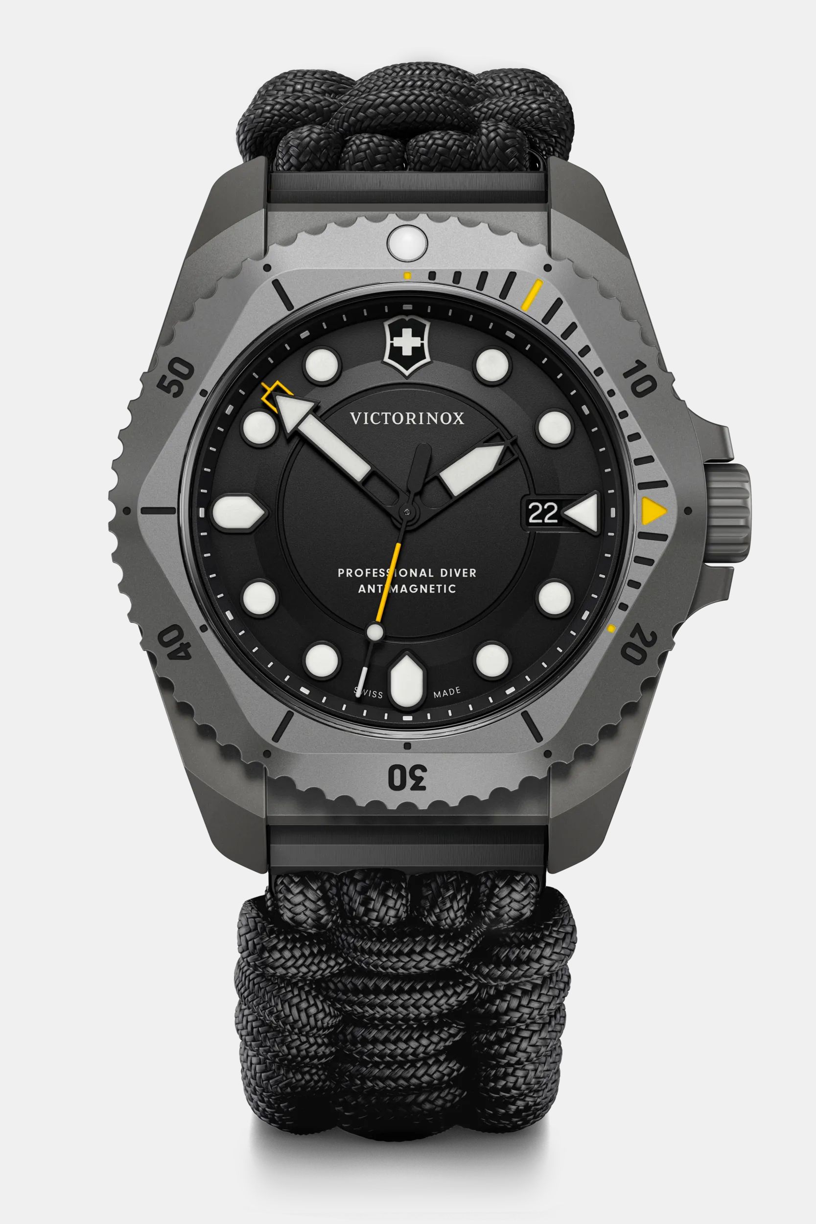 Victorinox inox quartz movement top