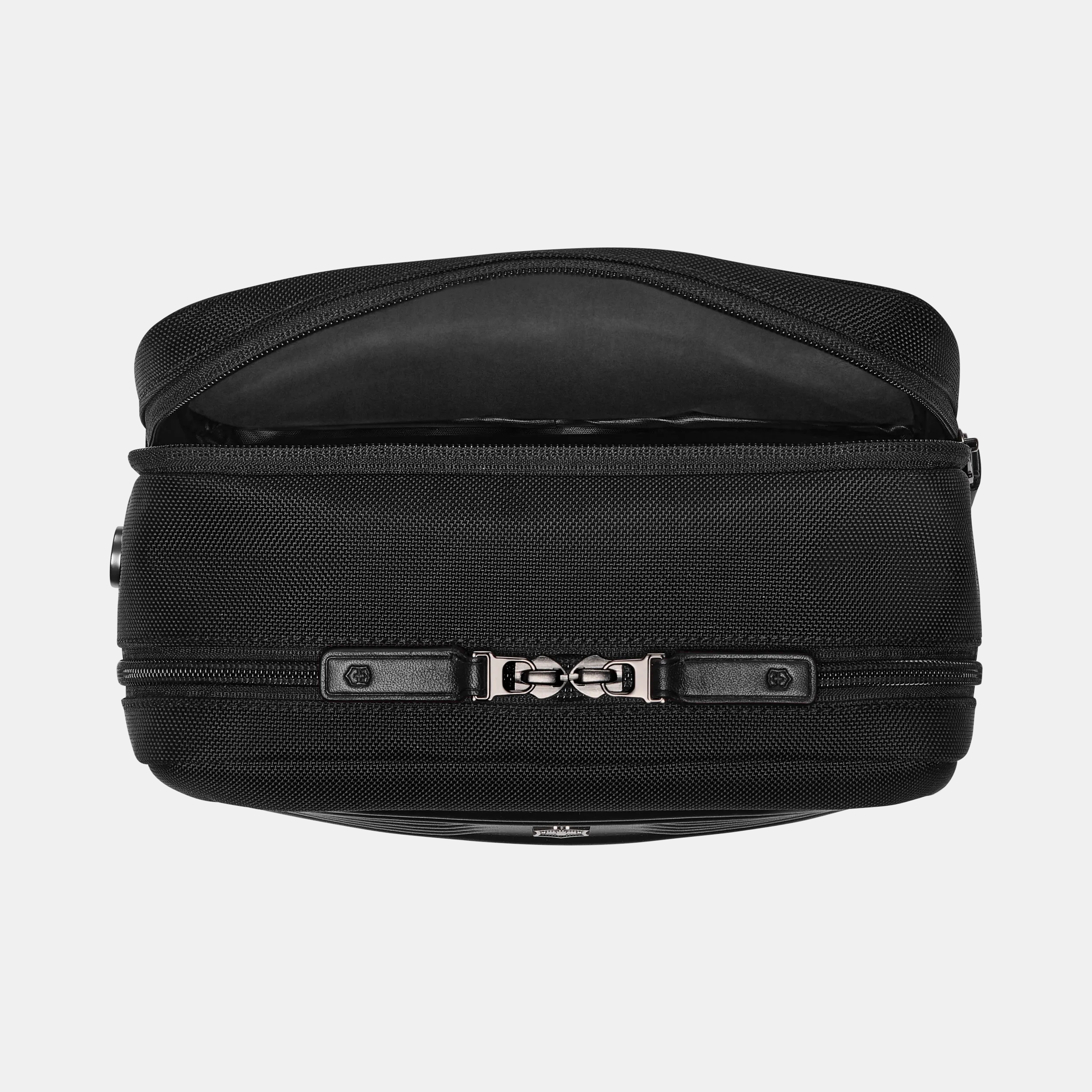 Mythic Toiletry Bag - 653453