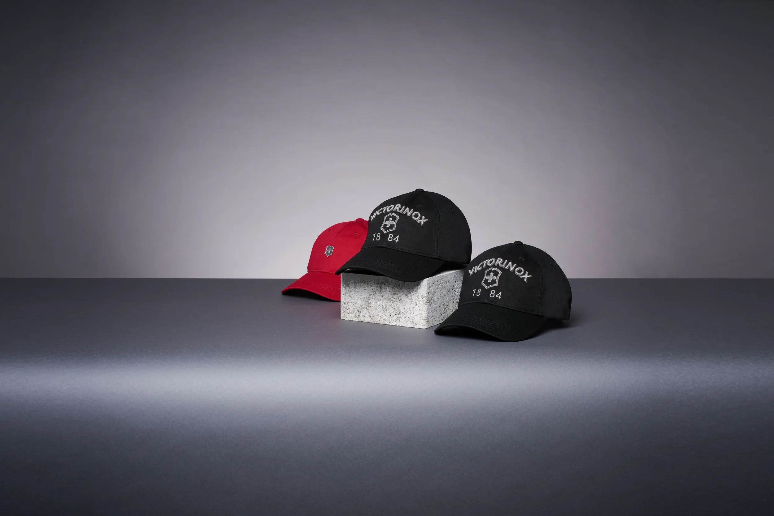 Victorinox baseball cap cheap