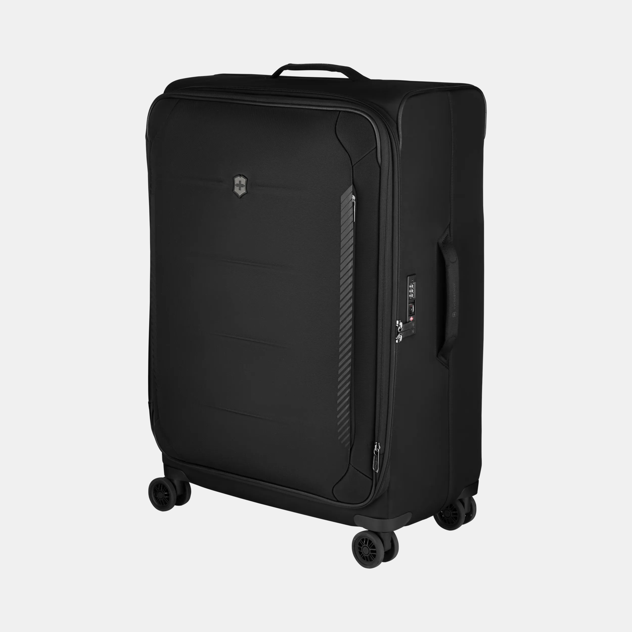 Victorinox Crosslight Large Softside Case in black 612421